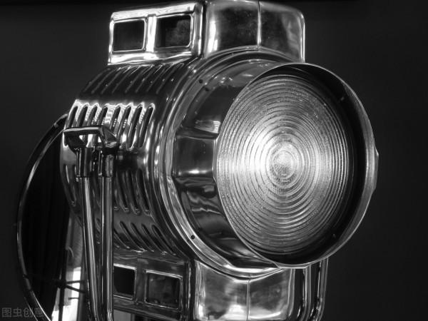 逆天奇案故事:2次屍檢都認定為自殺,最後憑女警察的一句話破案 逆天奇案故事:2次屍檢都認定為自殺,最後憑女警察的一句話破案