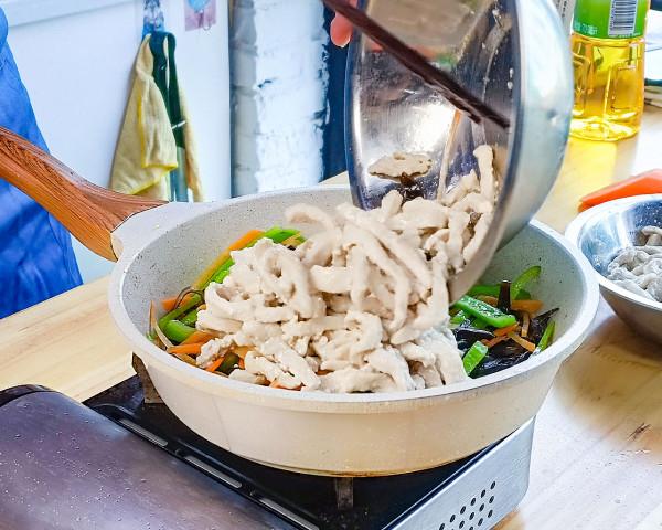 酸辣鮮香真下飯！川味正宗魚香肉絲，請注意：調味比烹飪更重要