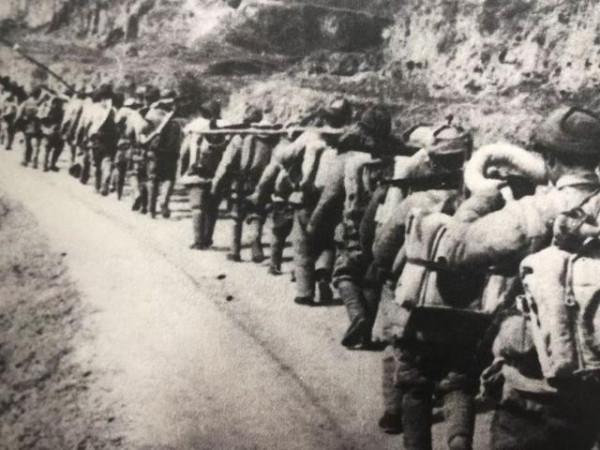 1947年陳誠東北取代杜聿明,意圖扭轉乾坤,卻被林彪打得懷疑人生 1947年陳誠東北取代杜聿明,意圖扭轉乾坤,卻被林彪打得懷疑人生