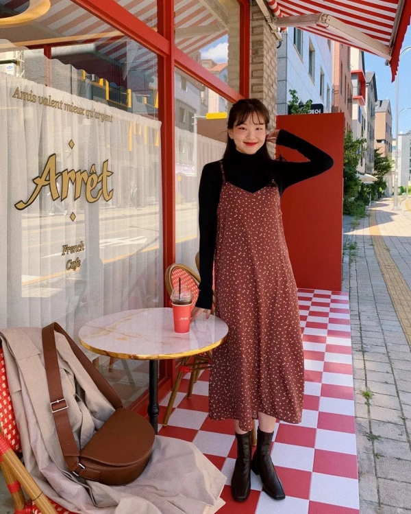 衛衣+裙子,毛衣+煙管褲,秋冬就該這麼穿,洋氣顯瘦炸了 衛衣+裙子,毛衣+煙管褲,秋冬就該這麼穿,洋氣顯瘦炸了