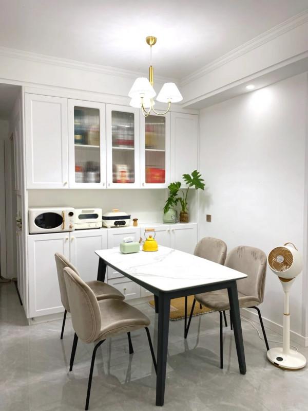 安徽一戶人家的裝修,面積不大,卻又暖又大方,是被人羨慕的樣子 安徽一戶人家的裝修,面積不大,卻又暖又大方,是被人羨慕的樣子