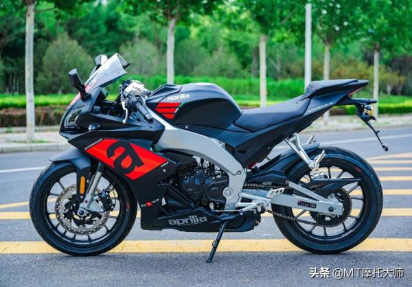 售價2.68萬，解讀阿普利亞GPR250R：純正賽道風格，動力強勁