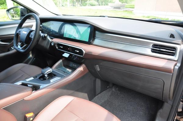 捷途X90 PLUS車型配置分析