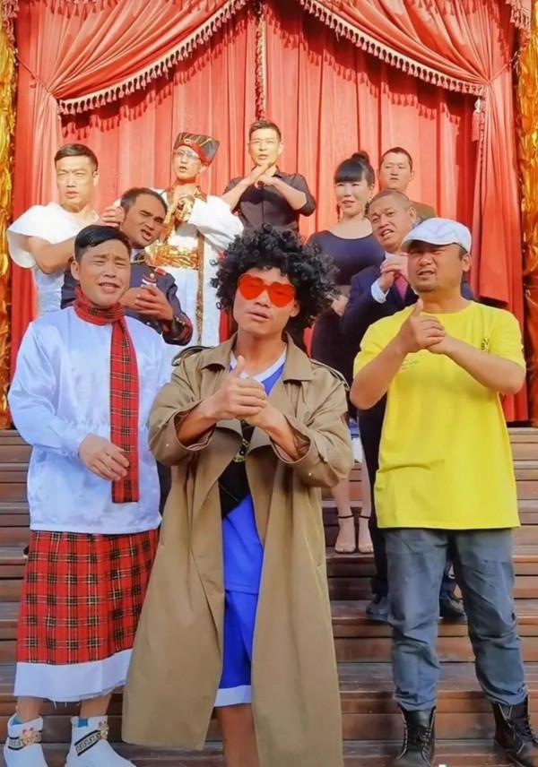 王寶強模仿者：從上節目風光無限到打螺絲風雨無阻，經歷了什麼？