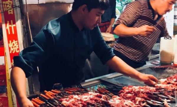 我國“最愛燒烤”的7大城市，有你家鄉嗎？原來燒烤也有地位之分