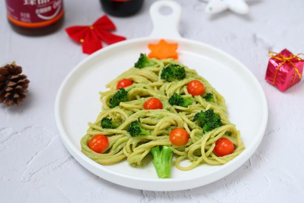 意麵也能吃出聖誕節儀式感,做法簡單造型滿分,孩子說太好玩了 意麵也能吃出聖誕節儀式感,做法簡單造型滿分,孩子說太好玩了