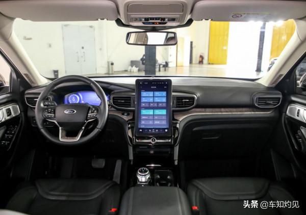 手握30多萬元預算,想買臺動力強的六座SUV!福特探險者怎麼樣? 手握30多萬元預算,想買臺動力強的六座SUV!福特探險者怎麼樣?