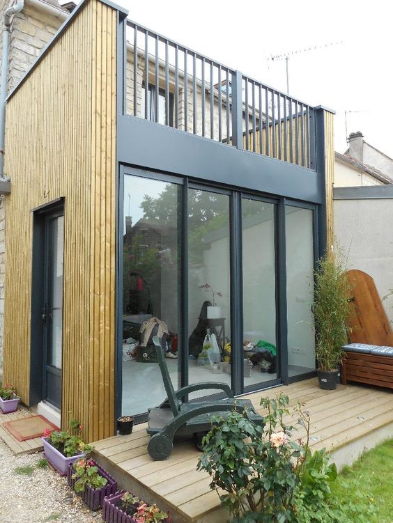 在國內,有條件我也願意做外擴,靠著房子改上下層,室內小也不怕 在國內,有條件我也願意做外擴,靠著房子改上下層,室內小也不怕