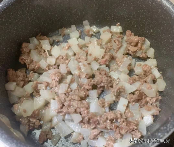 天冷了,不管有錢沒錢,早餐記得喝這粥,暖胃暖身,順利平安過冬 天冷了,不管有錢沒錢,早餐記得喝這粥,暖胃暖身,順利平安過冬