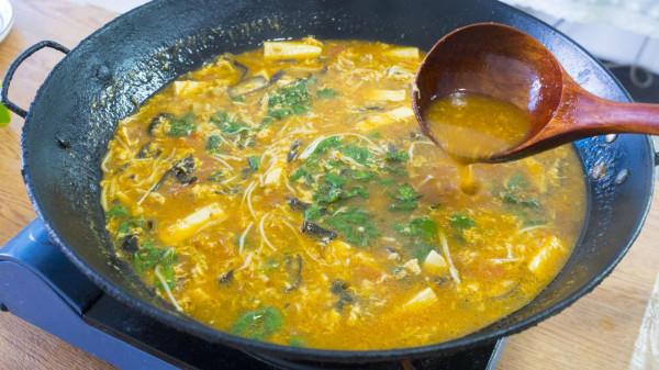 冬天，推薦多吃“2白2綠1黑”，營養又滋潤，增強體力還美味