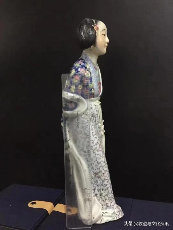 福建會館定製的侍女像鑑賞