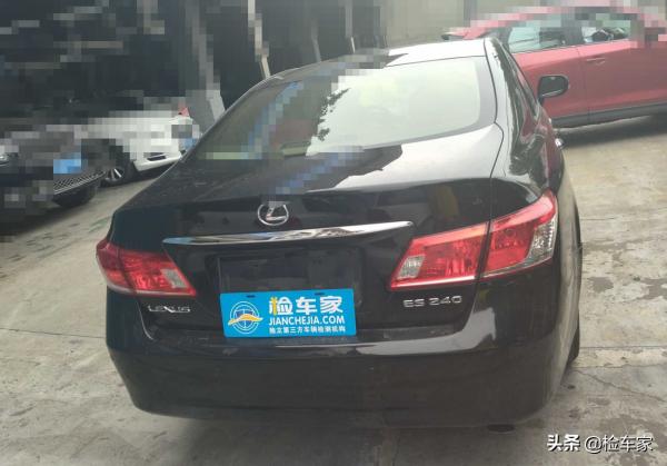 一分錢不一定是一分貨!這輛14萬的雷克薩斯ES打個對摺買家都不要 一分錢不一定是一分貨!這輛14萬的雷克薩斯ES打個對摺買家都不要