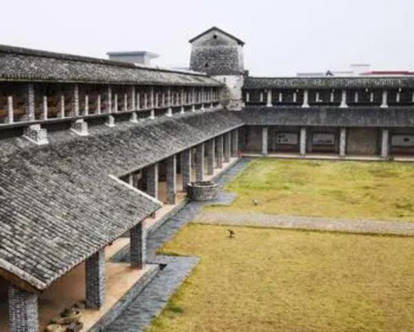 廣東一座南宋古村，有粵北罕見的巨型城堡，入選廣東最美十大古村