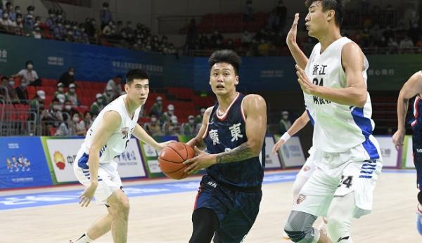 巔峰對決!廣東遼寧會師金牌戰,郭艾倫大戰趙睿,楊鳴鬥法杜鋒 巔峰對決!廣東遼寧會師金牌戰,郭艾倫大戰趙睿,楊鳴鬥法杜鋒