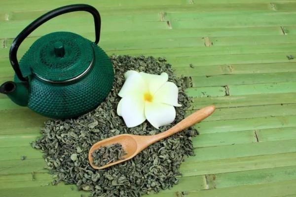 人間春秋，茶為老友