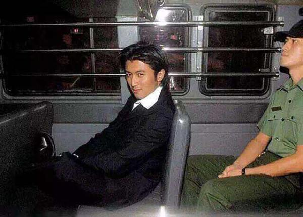 2002年，謝霆鋒與王菲為何分手？