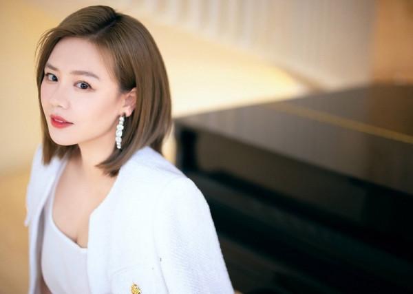 今年電視劇收視女王top10!童瑤逆風翻紅,冠軍霸屏2021 今年電視劇收視女王top10!童瑤逆風翻紅,冠軍霸屏2021