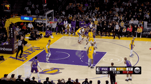 湖人又崩了，老炮攻防兩端拿捏詹瓜！鵜鶘再現勇士電梯門戰術