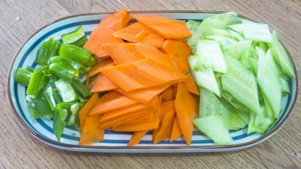 大年初五&OpenCurlyDoubleQuote;迎財神&rdquo;，記得做5道&OpenCurlyDoubleQuote;招財&rdquo;菜，老傳統招財納福