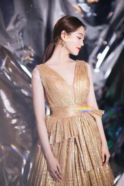 祝緒丹：寶藏女孩，仙氣十足，五官太精緻了