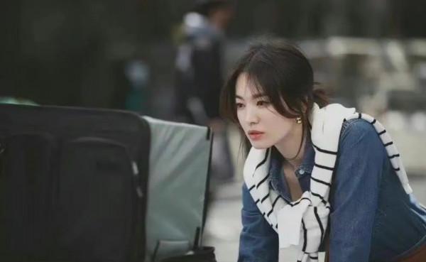 打東邊來了個宋慧喬,打西邊來了個高圓圓 打東邊來了個宋慧喬,打西邊來了個高圓圓