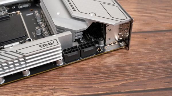 微星B660M MORTAR WIFI DDR4迫擊炮開箱測試，帶動12600K輕輕鬆鬆