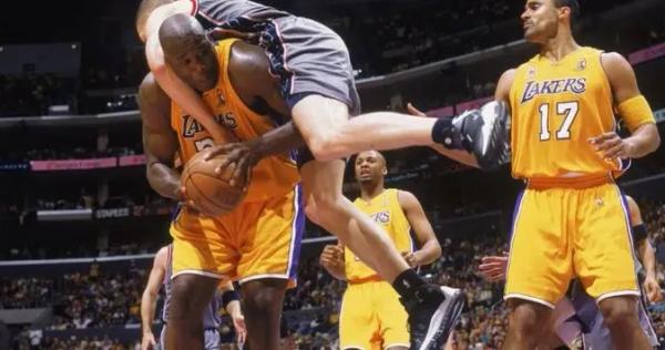 奧尼爾凡爾賽回顧奪冠,名宿再支招濃眉,國王新星誇自己速度最快 奧尼爾凡爾賽回顧奪冠,名宿再支招濃眉,國王新星誇自己速度最快