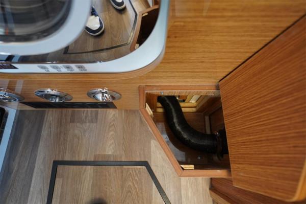 雙層地板的房車？國產房車大升級！羅曼特斯C100橫床版房車