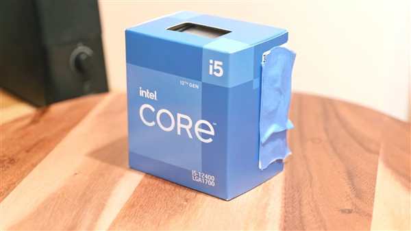 12代酷睿i5-12400測試偷跑：全新原裝散熱器 不超81℃