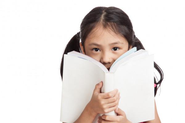 《從出生到獨立》:孩子怕黑?父母只需要做這4步 《從出生到獨立》:孩子怕黑?父母只需要做這4步