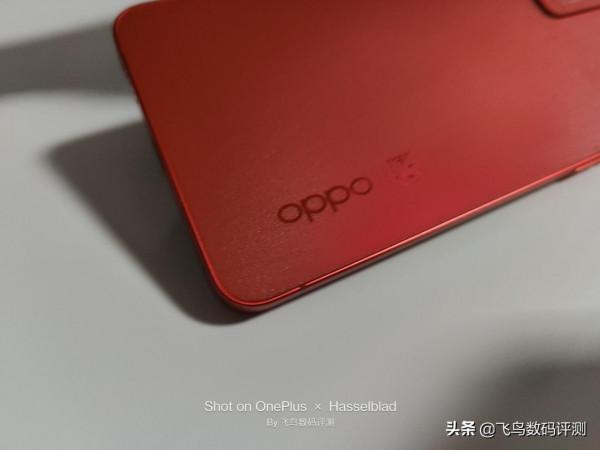 小姐姐的自拍利器，OPPOreno7新年版全方位解析