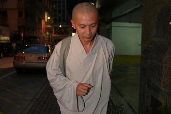 從“一代男神”到看破紅塵,何寶生到底經歷了什麼? 從“一代男神”到看破紅塵,何寶生到底經歷了什麼?