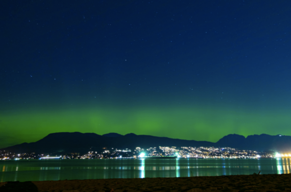 溫哥華上演極光盛宴!最近幾天都能看 溫哥華上演極光盛宴!最近幾天都能看