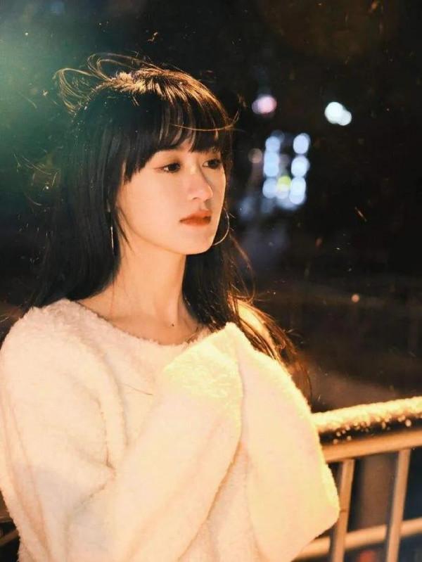 清純可愛：袁冰妍