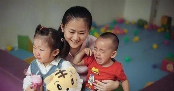 孩子哭著說“不想上幼兒園”，別打罵，試試這3個方法，親測有效