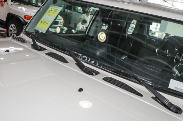 新車 | 國內曾售54.68萬元,豐田新FJ 酷路澤曝光,造型太坦克300了 新車 | 國內曾售54.68萬元,豐田新FJ 酷路澤曝光,造型太坦克300了