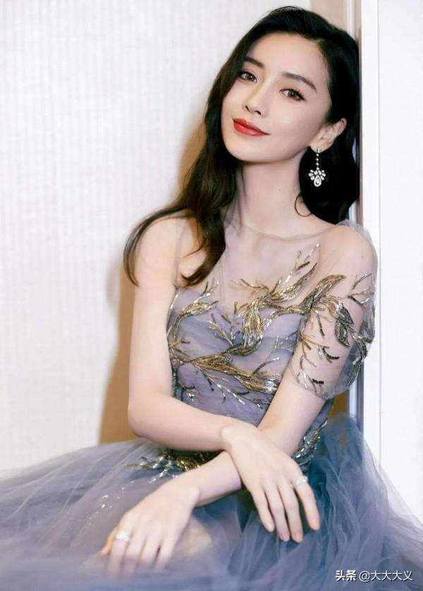 楊穎抹胸裝 驚豔瞬間 仙氣飄飄盡顯成熟氣質 太讓人喜歡了啦