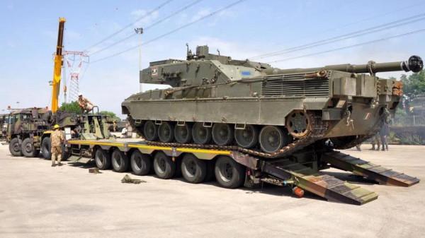 C1“公羊”坦克圖集（87圖）