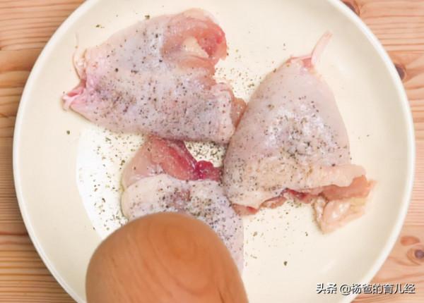 風味濃郁的無骨蜂蜜檸檬雞,甜鮮解饞又美味,家中孩子特愛吃 風味濃郁的無骨蜂蜜檸檬雞,甜鮮解饞又美味,家中孩子特愛吃