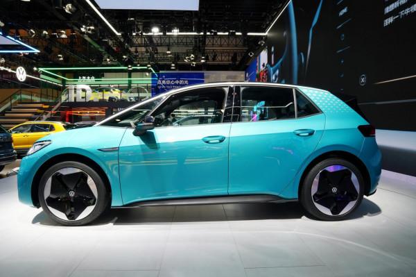 外觀科幻內飾簡約,歐洲銷量冠軍來了,ID.3是電動車界的高爾夫? 外觀科幻內飾簡約,歐洲銷量冠軍來了,ID.3是電動車界的高爾夫?