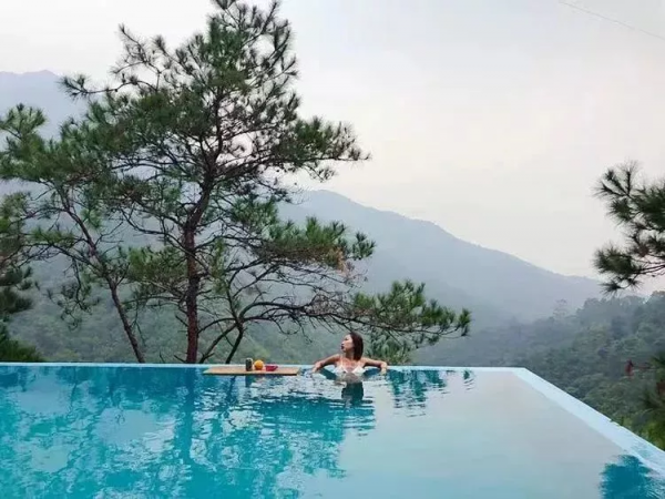 廣州自駕1h，清遠筆架山浪漫野奢民宿，無邊森林泳池丨外寓