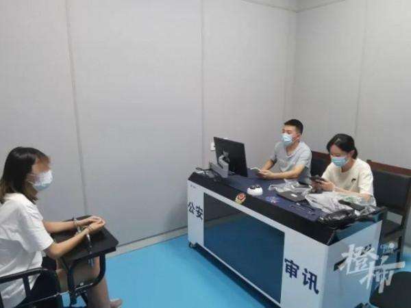 12.88元買入《掃黑風暴》全集，夫妻倆轉手放進微信群販賣，1個月就賣了7萬多元