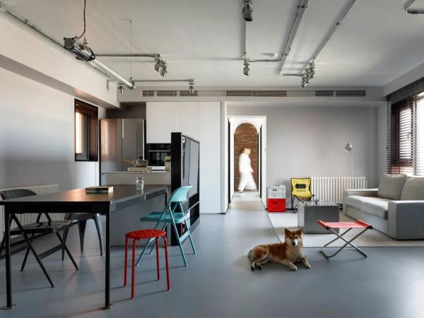 沒有父母的參與，她把123㎡家裝成了“工業風”：灑脫得讓人羨慕