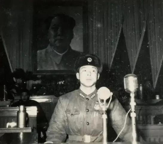 雷鋒生前留下大量照片之迷 雷鋒生前留下大量照片之迷