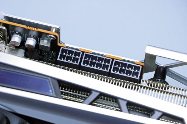 藍寶石 RX6900XT 超白金極光特別版上手體驗 藍寶石 RX6900XT 超白金極光特別版上手體驗