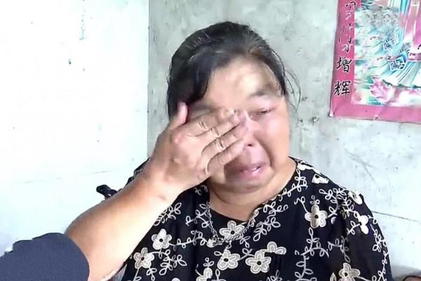 親情：兒子吃百家飯，呼喚母親想要一個家，可母親卻視而不見