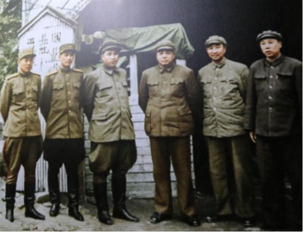朝鮮戰爭金日成手下7個師長都是誰?5人出身抗聯2人出身八路軍 朝鮮戰爭金日成手下7個師長都是誰?5人出身抗聯2人出身八路軍
