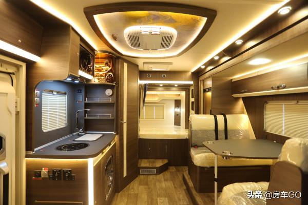 國六3.0T+8AT！C本可開超大空間房車，實拍亞特尊領ST