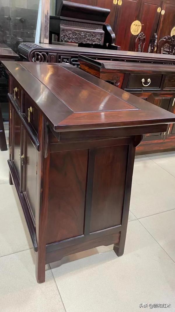 寮國大紅酸枝獨板包公櫃