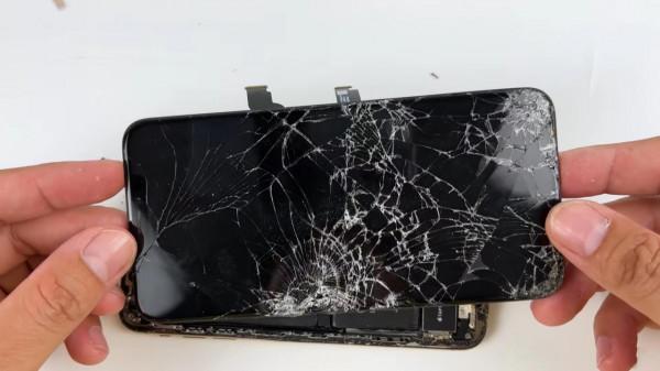 800塊買了部iPhoneXSMax,一天改造成iPhone13ProMax,感覺賺了 800塊買了部iPhoneXSMax,一天改造成iPhone13ProMax,感覺賺了